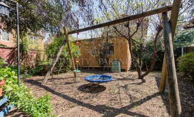 Casa con Amplio terreno, con hermoso entorno natural.