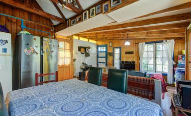 Casa con Amplio terreno, con hermoso entorno natural.