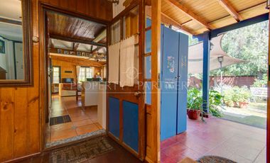 Casa con Amplio terreno, con hermoso entorno natural.