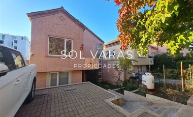 Amplia Casa 4 a 5 dormitorios Patio y Quincho en Montemar