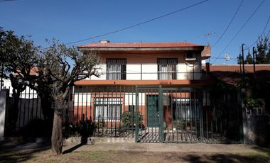 VENTA - ALDO BONZI - CASA 3 AMB - COD 872