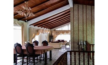 En venta casa y terreno ideal para hostería u hotel