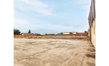 En venta casa y terreno ideal para hostería u hotel