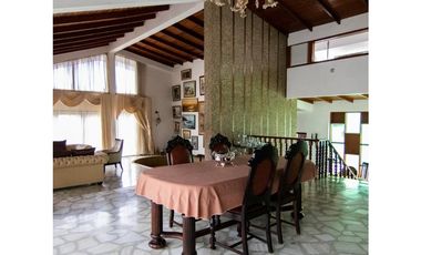 En venta casa y terreno ideal para hostería u hotel