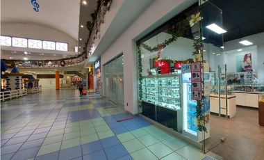 VENTA DE  LOCAL COMERCIAL DE 75MTS EN ALBROOK MALL
