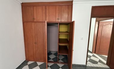 EXCELENTE CASA EN FRACCIONAMIENTO PIRAMIDES CON AMPLIOS ESPACIOS