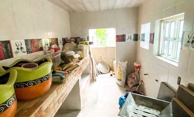 Casa extravagante en venta a un par de cuadras del centro de Tepotzotlán.
