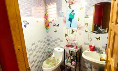 Casa extravagante en venta a un par de cuadras del centro de Tepotzotlán.