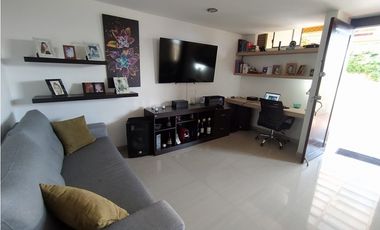 CASA UNIFAMILIAR EN VENTA AMAZONIA BELLO