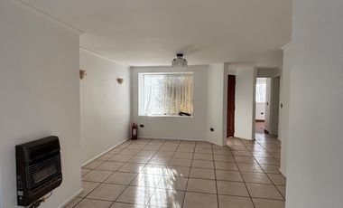 Casa sólida e independiente de un piso en condominio en Quillota