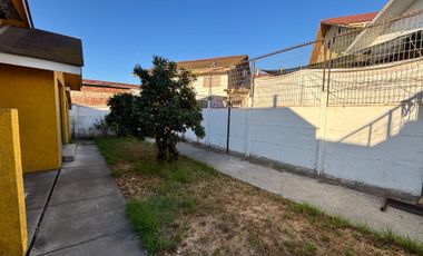 Casa sólida e independiente de un piso en condominio en Quillota
