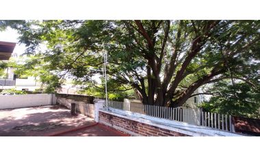 CASA EN VENTA CON VISTA AL LAGO 