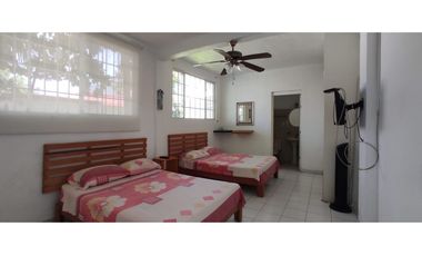 CASA EN VENTA CON VISTA AL LAGO 