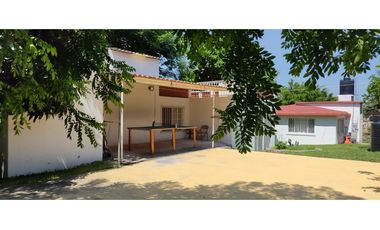 CASA EN VENTA CON VISTA AL LAGO 