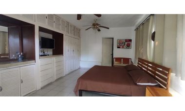 CASA EN VENTA CON VISTA AL LAGO 