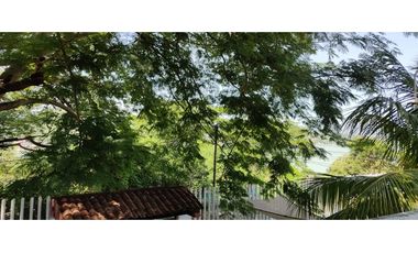 CASA EN VENTA CON VISTA AL LAGO 