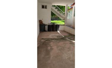 CASA EN VENTA CON VISTA AL LAGO 