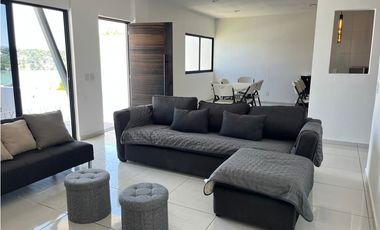 CASA EN VENTA CON VISTA AL LAGO 