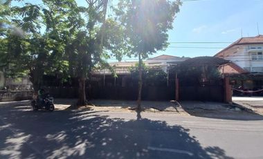 Rumah usaha Teuku Umar Hadap timur Pln 4400w, Strategis