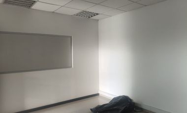 oficina en arriendo en santa ana occidental-usaquén. Cod A52045