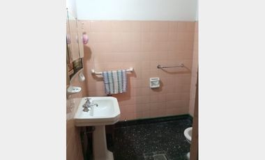 Casa  en Venta Ramos Mejia / La Matanza (B111 401)