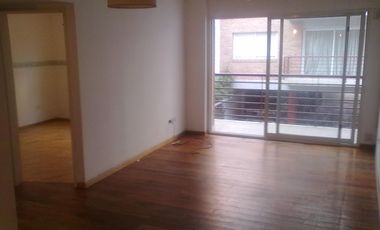 EXCELENTE DEPARTAMENTO DE 2 AMB. CON COCHERA EN SAN ISIDRO. DIEGO PALMA 444