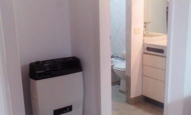 EXCELENTE DEPARTAMENTO DE 2 AMB. CON COCHERA EN SAN ISIDRO. DIEGO PALMA 444