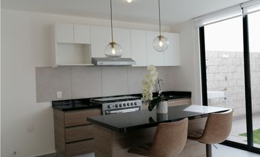 CASA EN VENTA CON ROOF TOP EN ZAKIA EL MARQUES QUERETARO GAA