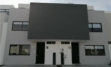 CASA EN VENTA CON ROOF TOP EN ZAKIA EL MARQUES QUERETARO GAA