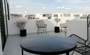 CASA EN VENTA CON ROOF TOP EN ZAKIA EL MARQUES QUERETARO GAA