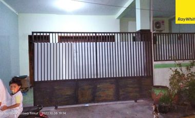 Disewakan Rumah 1,5 Lantai Lokasi di Babatan Indah, Surabaya