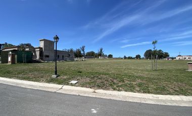 En venta Lote 19 del  Barrio Arenas Chico.