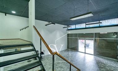 Local comercial, excelente ubicación, planta libre