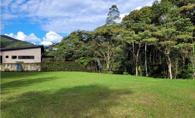 Venta Espectacular Lote Unidad Cerrada ubicado Pantanillo el Retiro