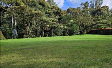 Venta Espectacular Lote Unidad Cerrada ubicado Pantanillo el Retiro