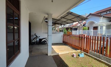 Rumah SHM 4 Kamar 15 Menit ke Gerbang Tol Bogor Hadap Utara J-45041