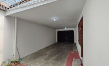 Rumah SHM 4 Kamar 15 Menit ke Gerbang Tol Bogor Hadap Utara J-45041