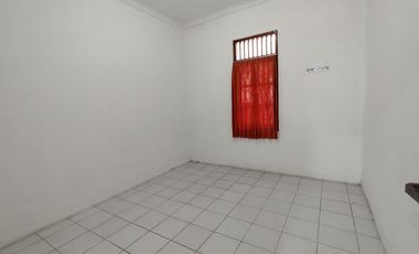 Rumah SHM 4 Kamar 15 Menit ke Gerbang Tol Bogor Hadap Utara J-45041