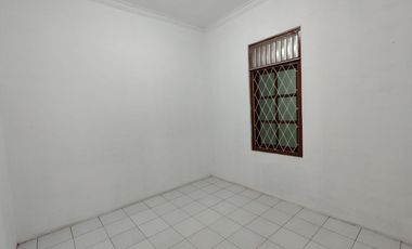 Rumah SHM 4 Kamar 15 Menit ke Gerbang Tol Bogor Hadap Utara J-45041