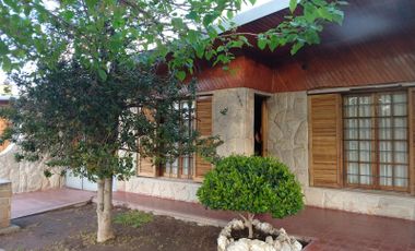 Casa en venta de 3 dormitorios c/ cochera en San Rafael