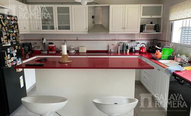 Casa 3 dormitorios - Martinez