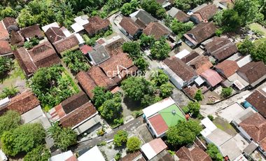 Tanah Pekarangan 299m2 Posisi Hook Dekat Tol Prambanan
