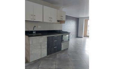 Casa para la venta en Castilla, tercer piso, reformada.