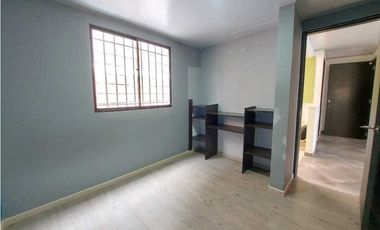 Casa para la venta en Castilla, tercer piso, reformada.