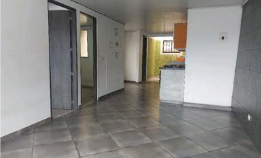 Casa para la venta en Castilla, tercer piso, reformada.