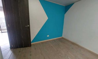 Casa para la venta en Castilla, tercer piso, reformada.