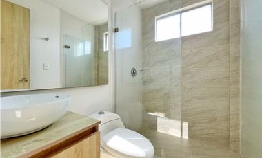 Se arrienda apartamento duplex sin muebles en Marbella cartagena !