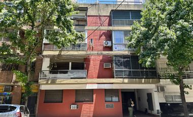 Departamento de un dormitorio reciclado con terraza exclusiva