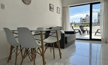 Departamento de un dormitorio reciclado con terraza exclusiva
