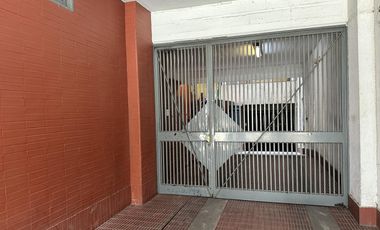 Departamento de un dormitorio reciclado con terraza exclusiva